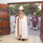 El obispo abrió la Puerta de la Misericordia